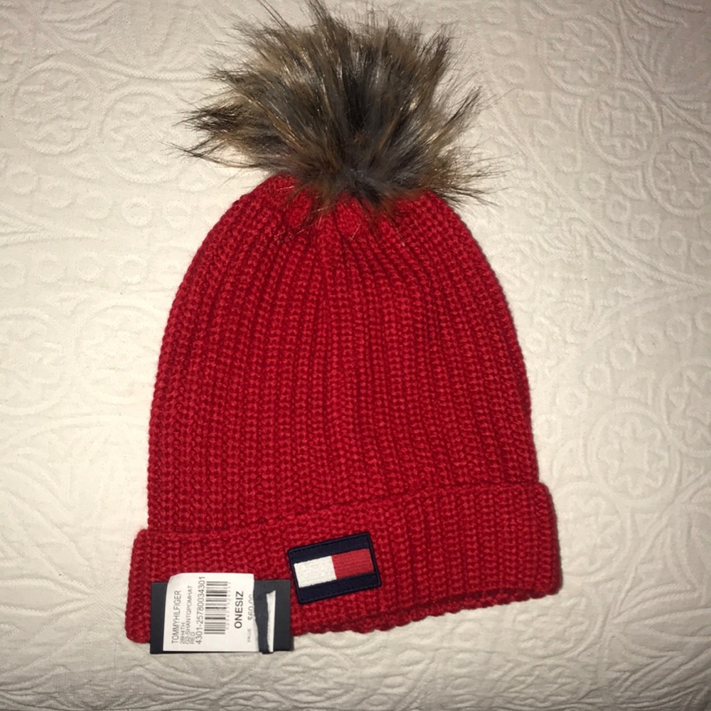 Tommy Hilfiger hat